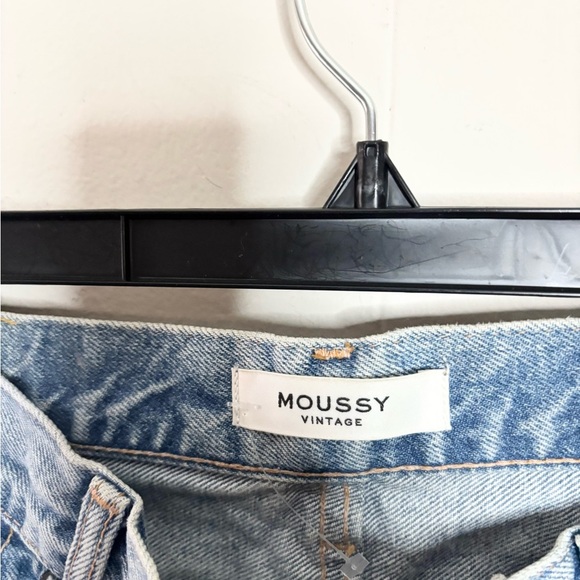 Moussy Vintage light wash straight leg distressed jeans size 29 - Picture 4 of 7